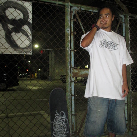 LATE 90s SCRIPT LOGO TEE【SHAKA WEAR】